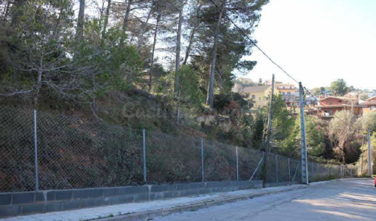 SE VENDEN TERRENOS URBANOS EN TERRASSA, ZONA CAN PALET DE VI - foto 3