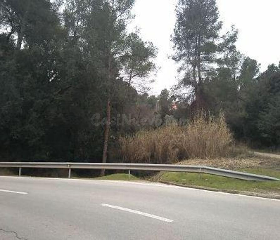 SE VENDE TERRENO RUSTICO EN VILADECAVALLS - foto 4