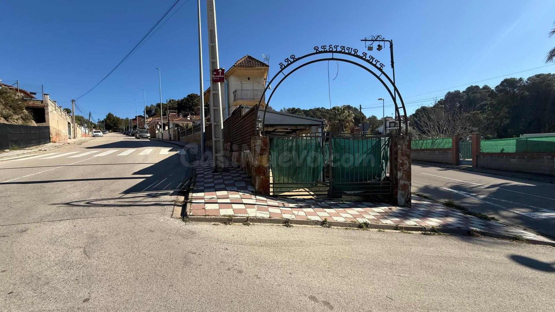 ¡Oportunidad para inversores! Inmueble Sin Posesión - foto 4