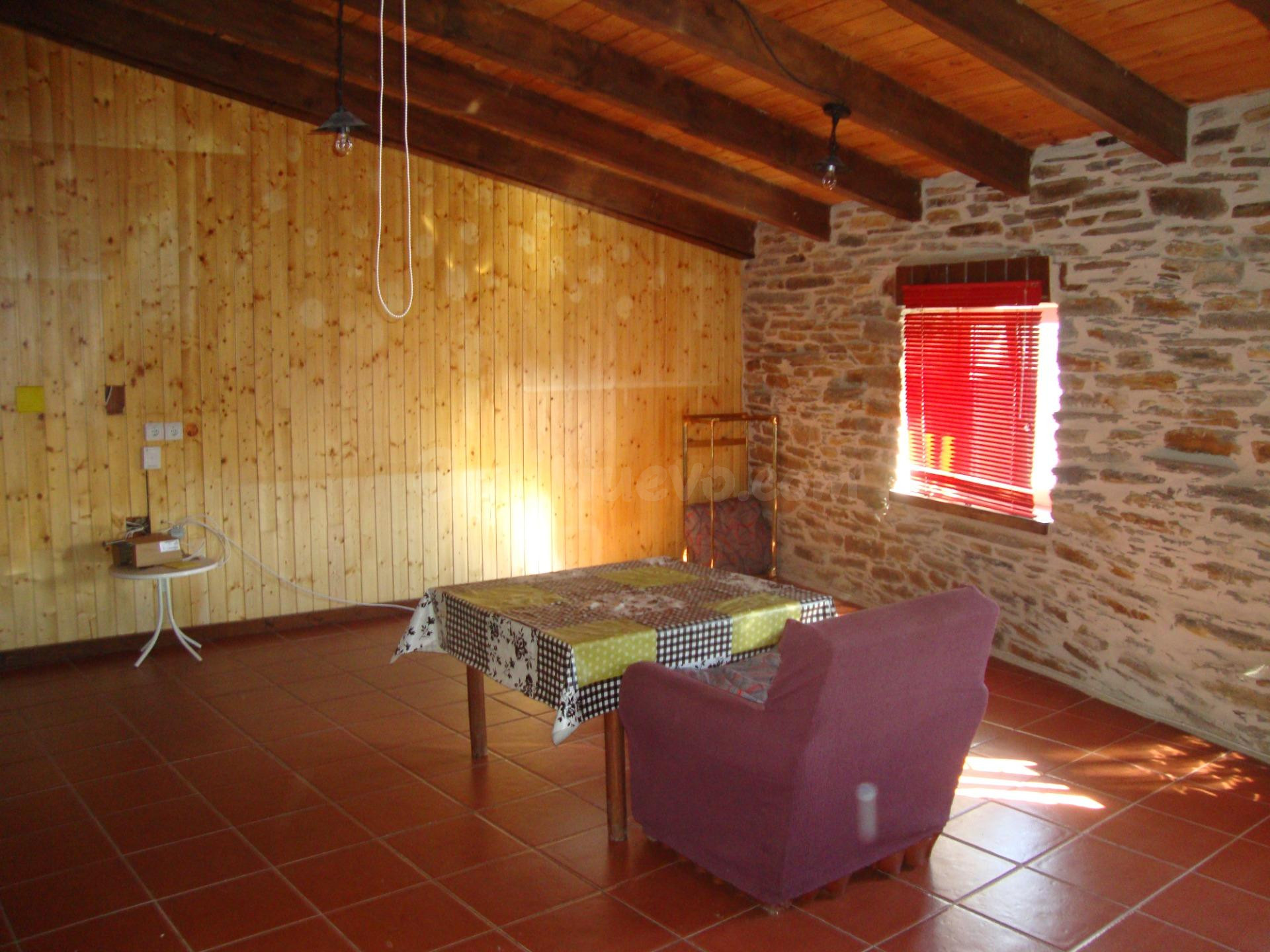 Encantadora Casa de Piedra Reformada en Paramo del Sil - foto 5