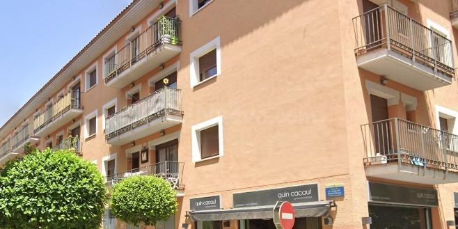 Piso 3 dormitorios en Cambrils para inversión - foto 2