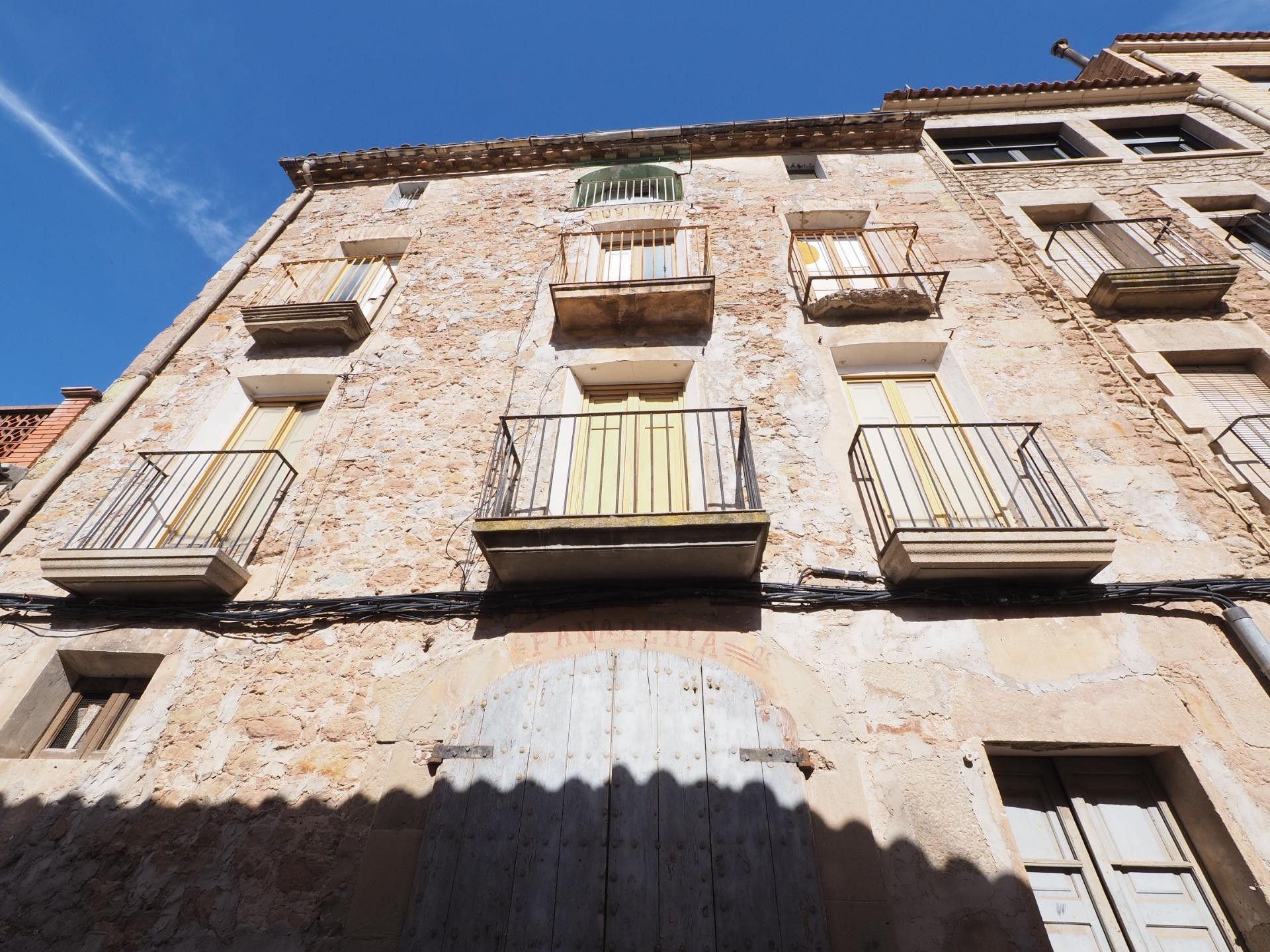 SE VENDE TERRENO URBANO EN SURIA