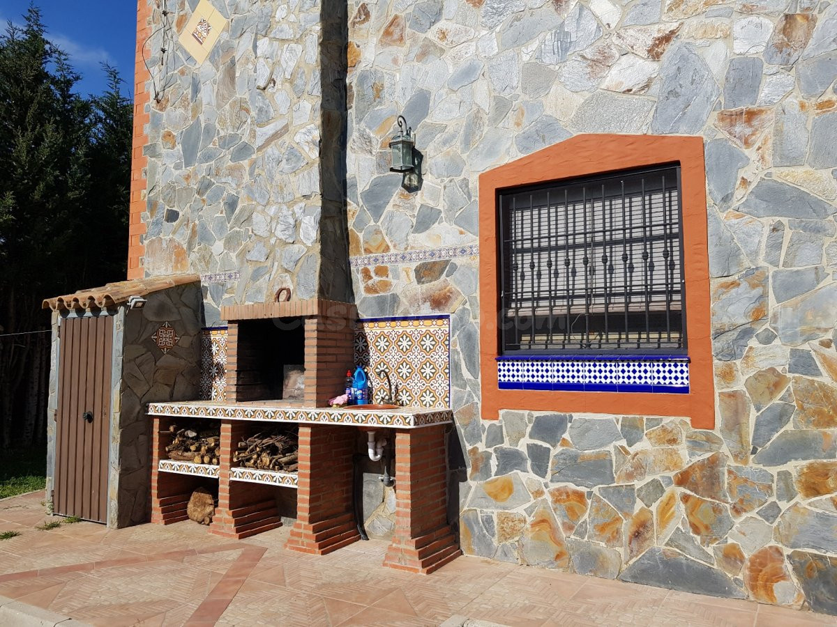 ALQUILER CHALET EN ZONA RURAL - foto 3