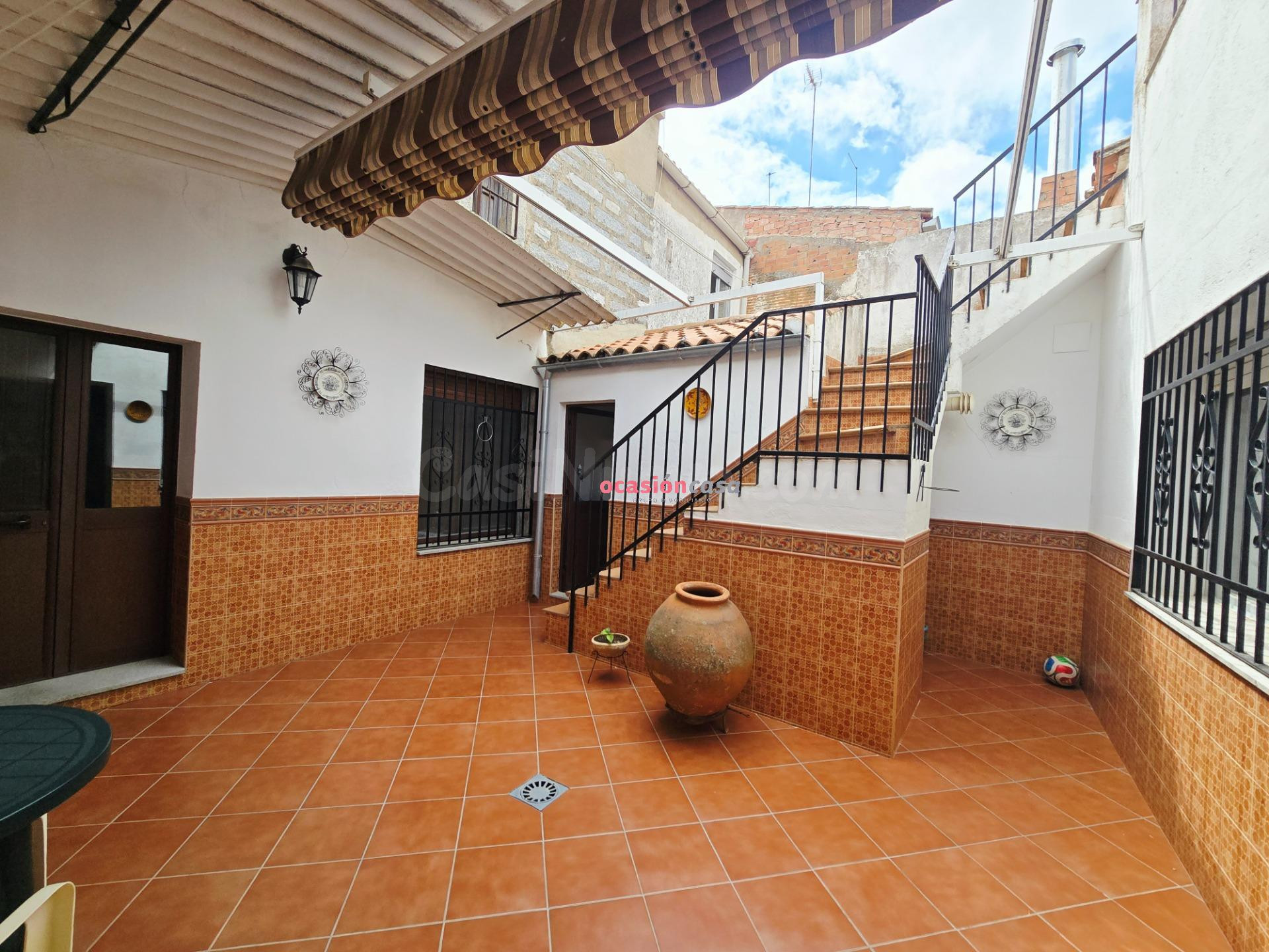 CASA EN ALQUILER EN AÑORA