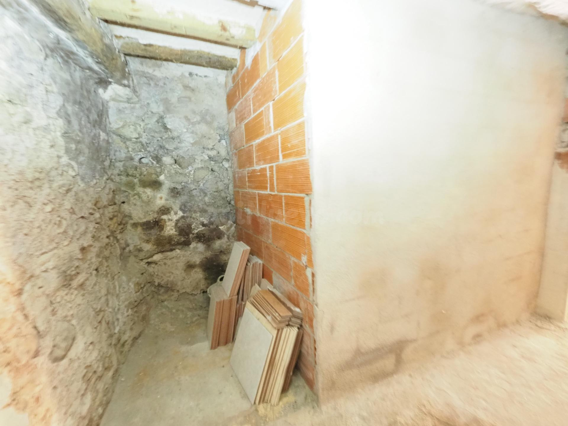 SE VENDE CASA ADOSADA EN LA LA POBLA DE LILLET - foto 4