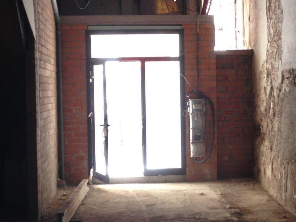 SE VENDE LOCAL EN BERGA - foto 3
