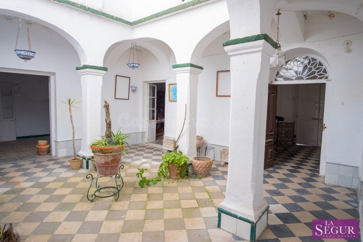 Magnifica Casa en pleno centro del pueblo