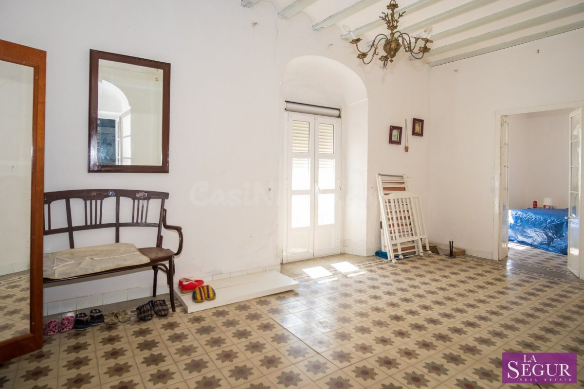 Magnifica Casa en pleno centro del pueblo - foto 4