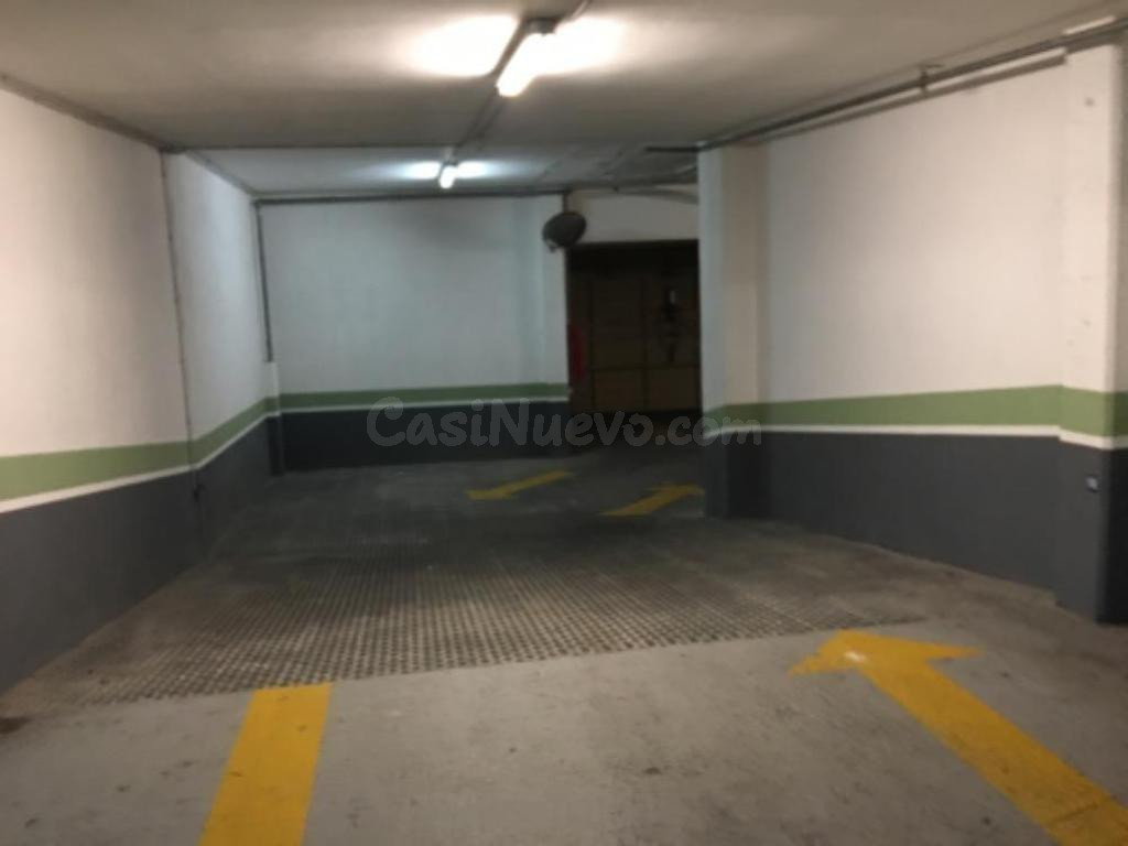 SE VENDE PLAZA DE APARCAMIENTO PARA MOTO EN MANRESA - foto 4