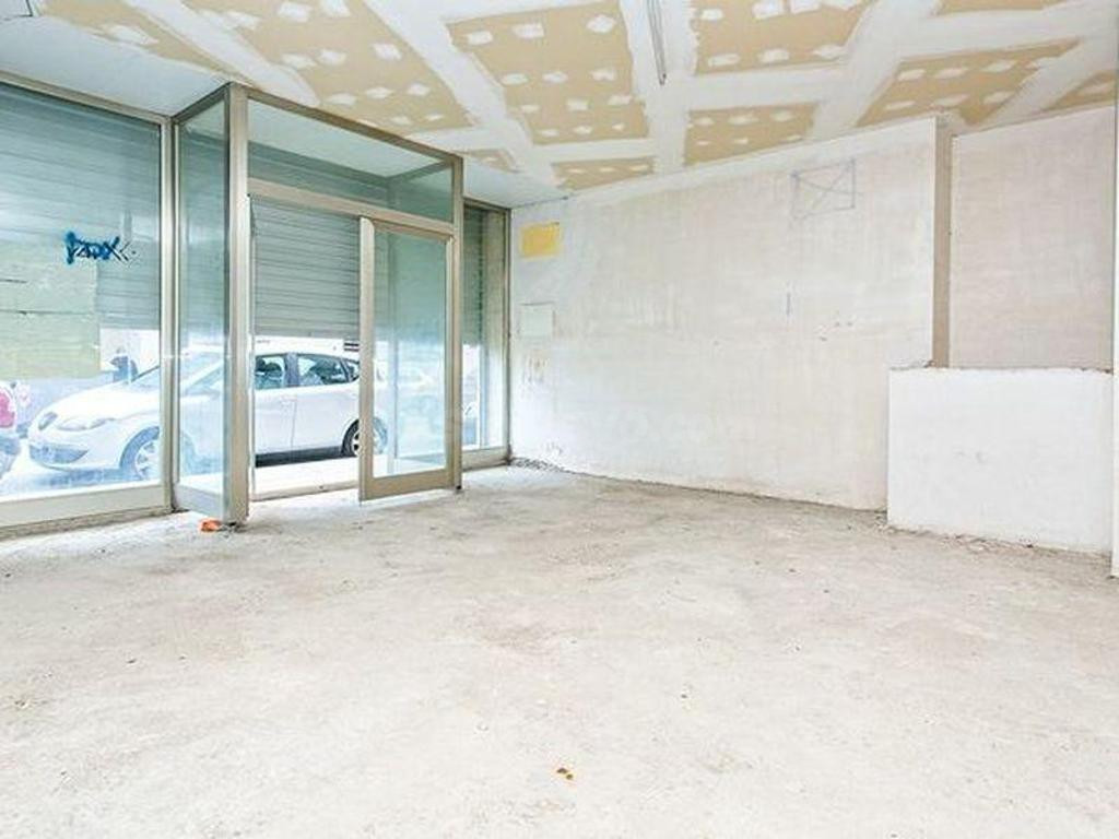 SE VENDE LOCAL COMERCIAL EN MANRESA - foto 3