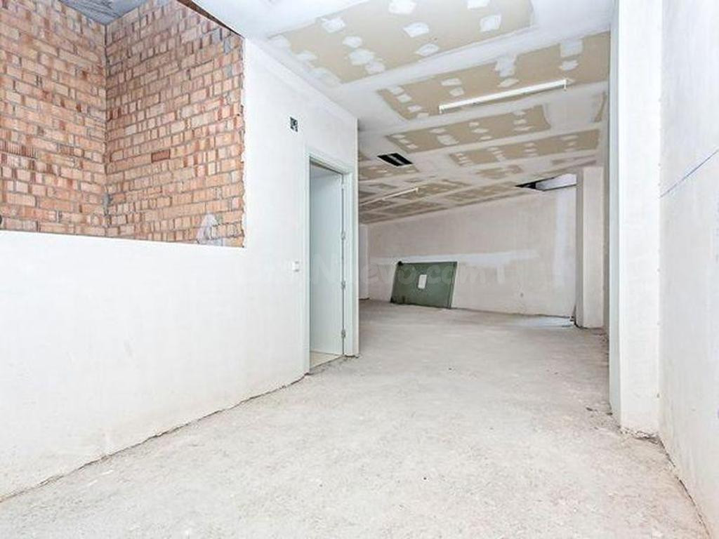 SE VENDE LOCAL COMERCIAL EN MANRESA - foto 4