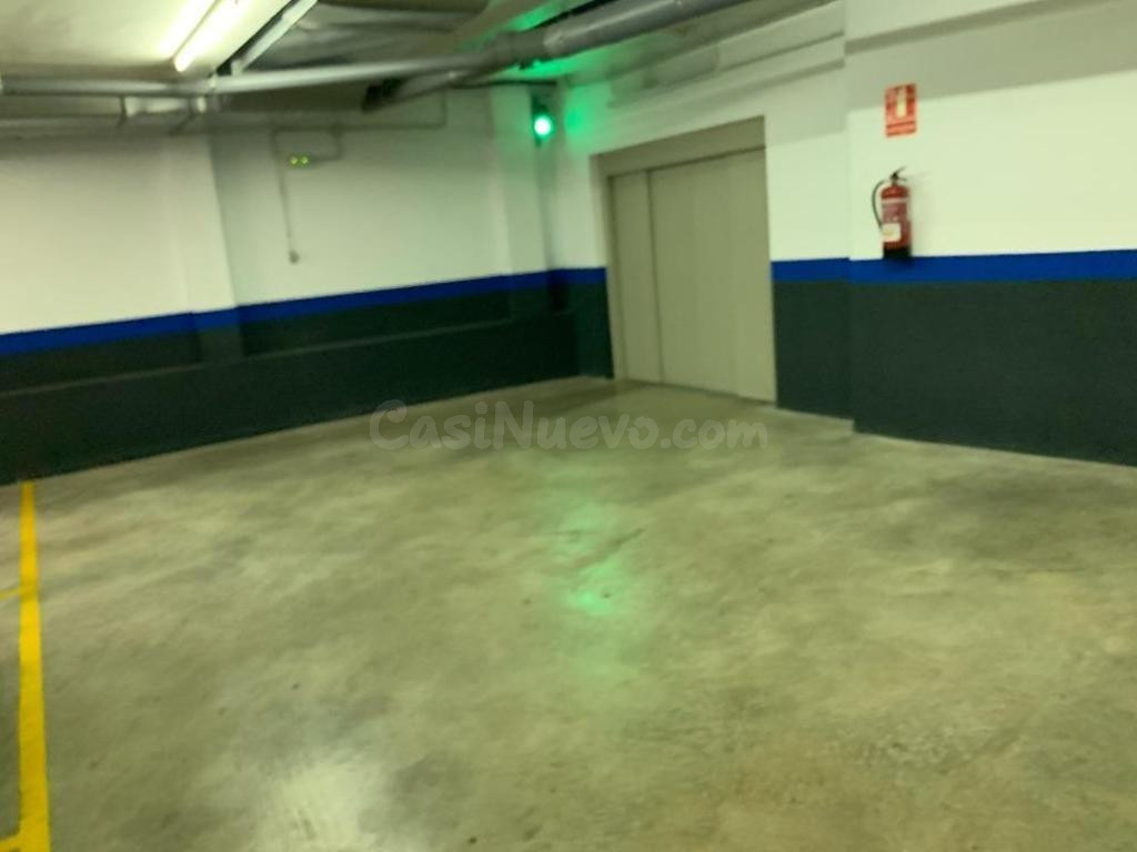 SE VENDE PLAZA DE APARCAMIENTO EN MANRESA - foto 2