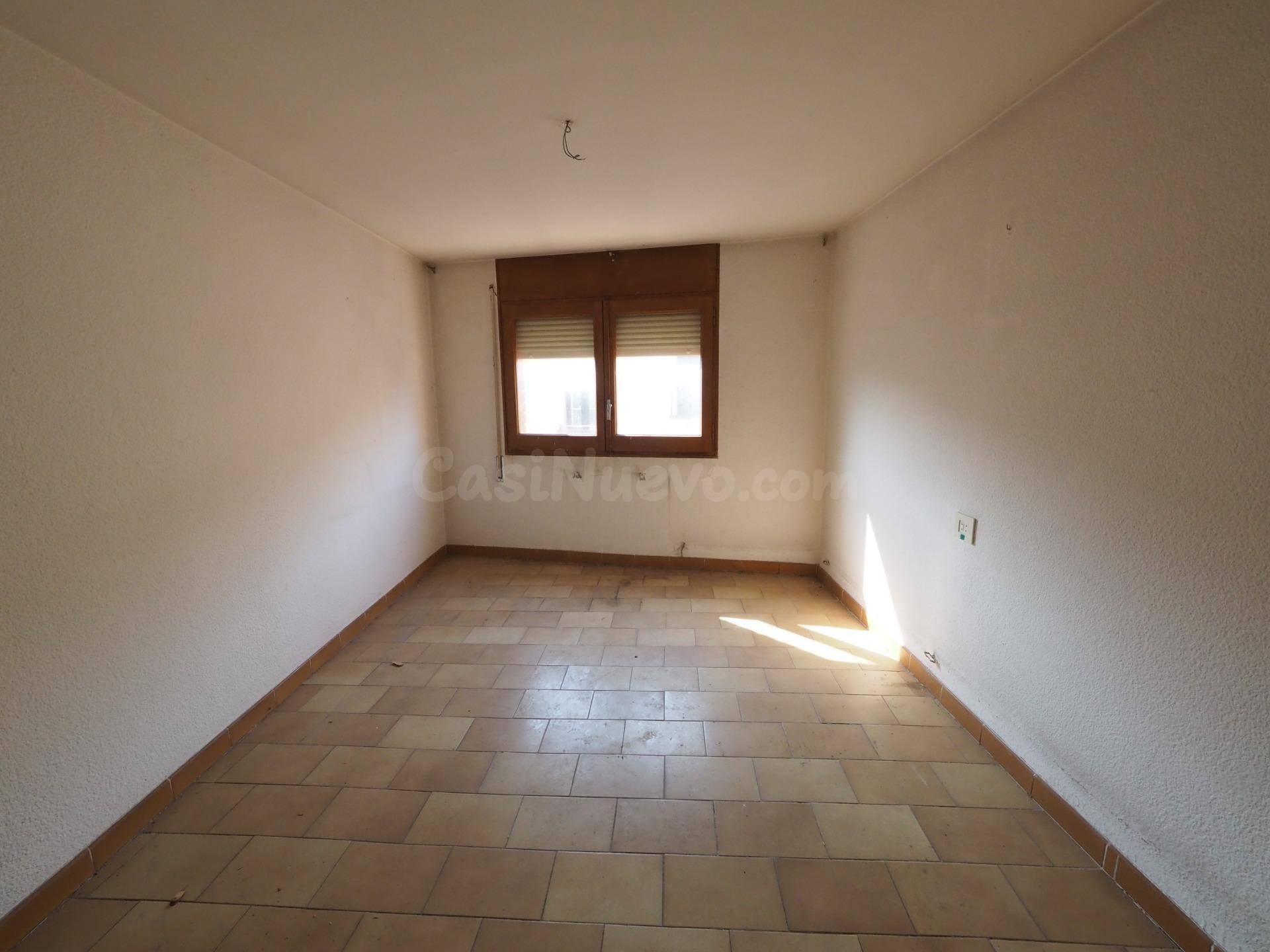 SE VENDE CASA EN GIRONELLA - foto 4