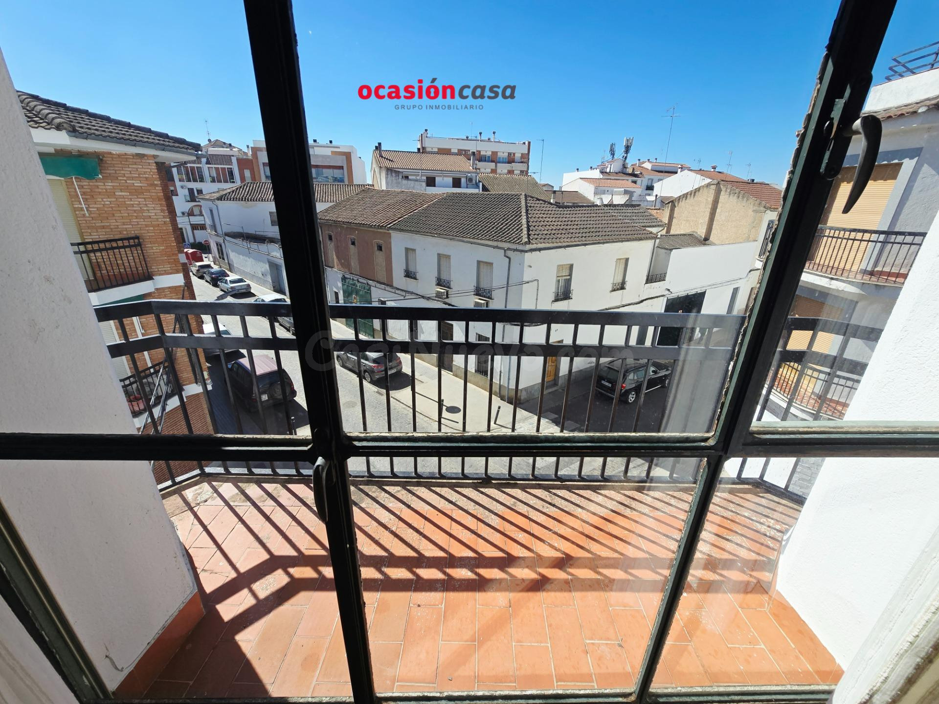 SE VENDE PISO PROXIMO AL COLEGIO MANUEL CANO DAMIÁN
