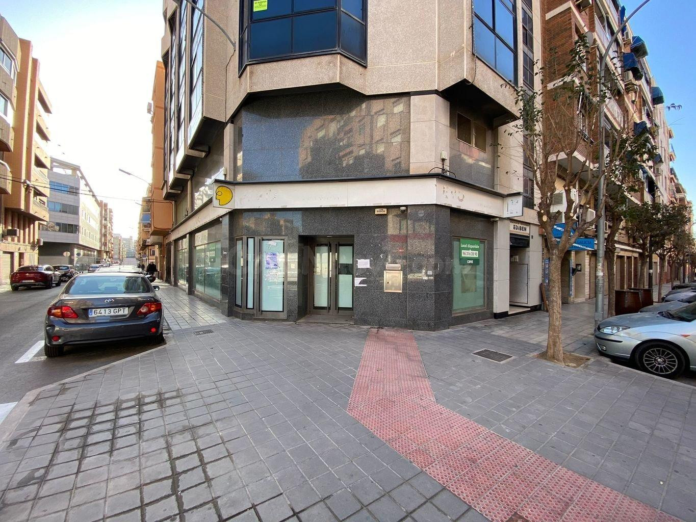 LOCAL EN ALICANTE, BARRIO BENALÚA - foto 2