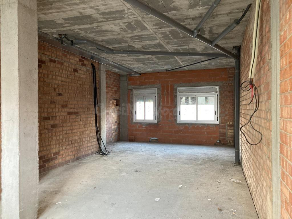 SE VENDE LOCAL COMERCIAL EN MANRESA - foto 3