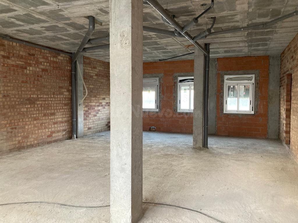 SE VENDE LOCAL COMERCIAL EN MANRESA - foto 4