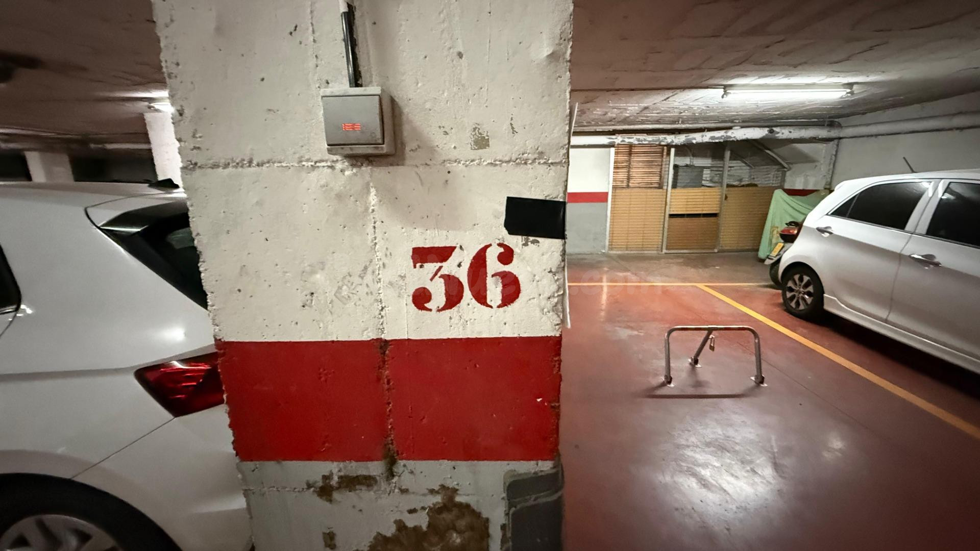 SE VENDE PLAZA DE APARCAMIENTO EN RUBÍ - foto 2
