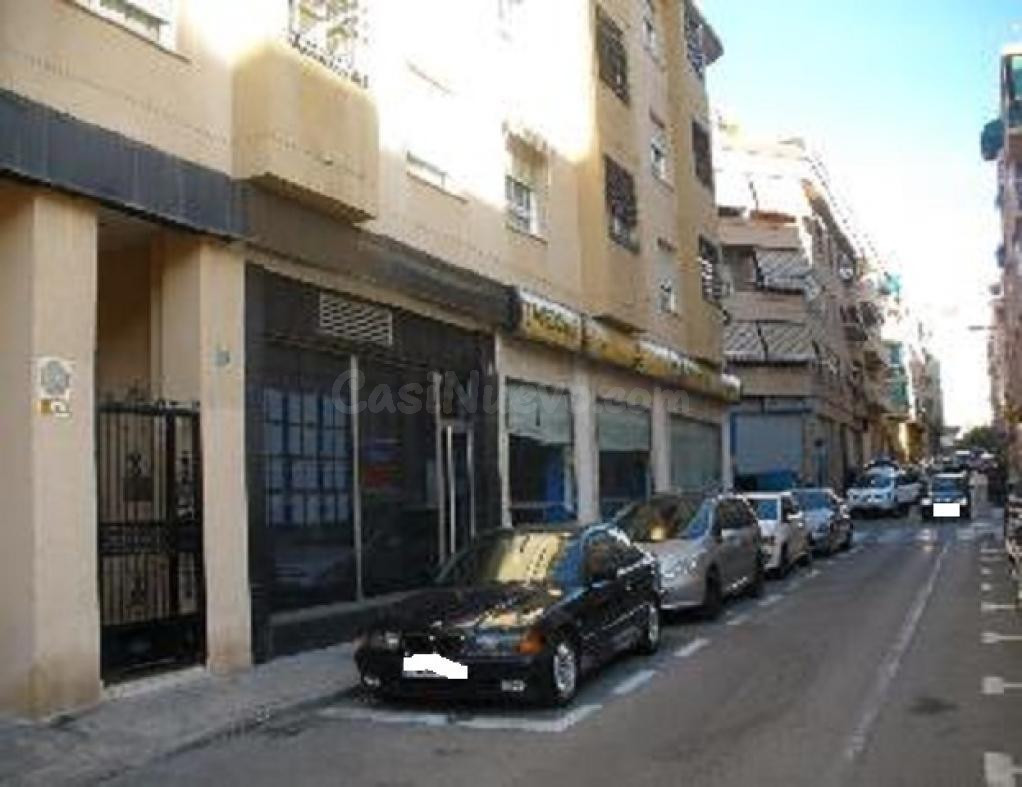 LOCAL COMERCIAL EN ALICANTE - foto 3