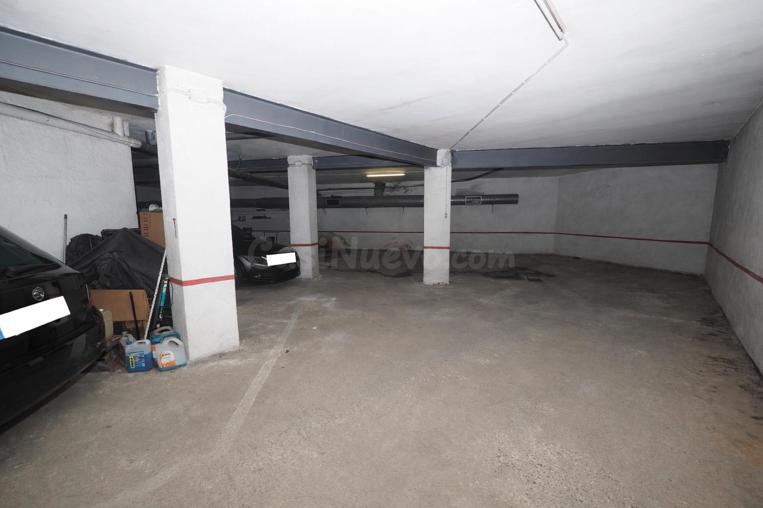 SE VENDE LOCAL DESTINADO A PLAZAS DE APARCAMIENTO