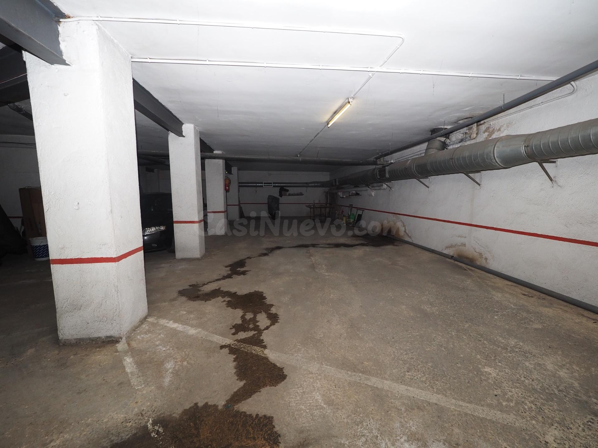SE VENDE LOCAL DESTINADO A PLAZAS DE APARCAMIENTO - foto 4