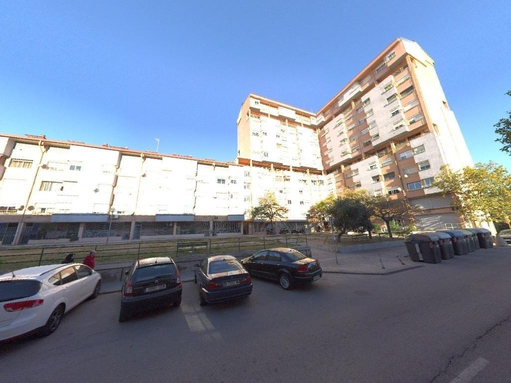 SE VENDE PISO EN SABADELL, ZONA CAN RULL