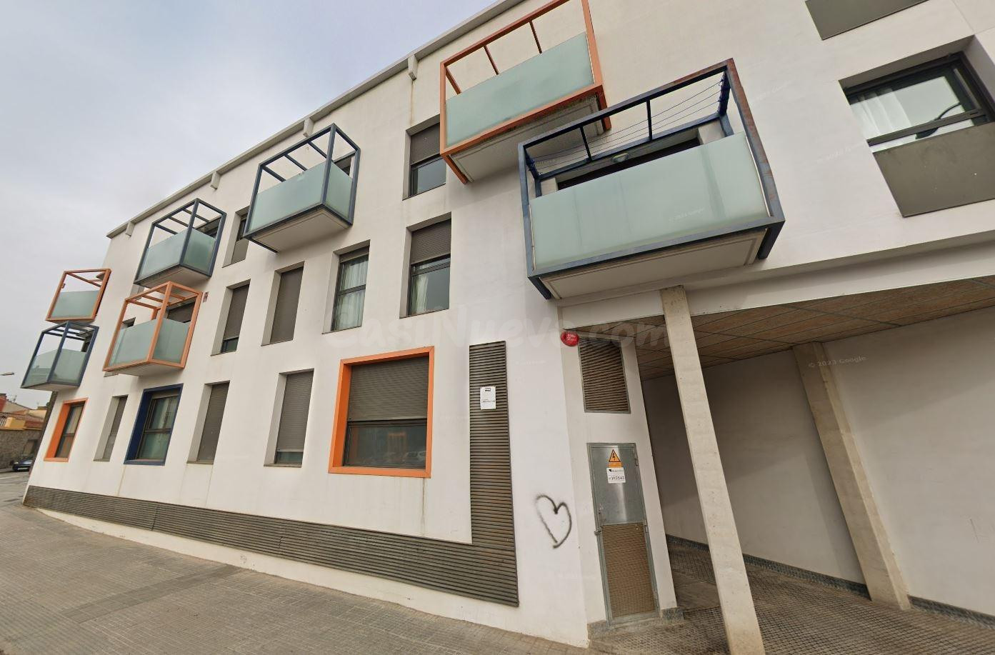 SE VENDE PLAZA DE APARCAMIENTO EN RUBI - foto 2