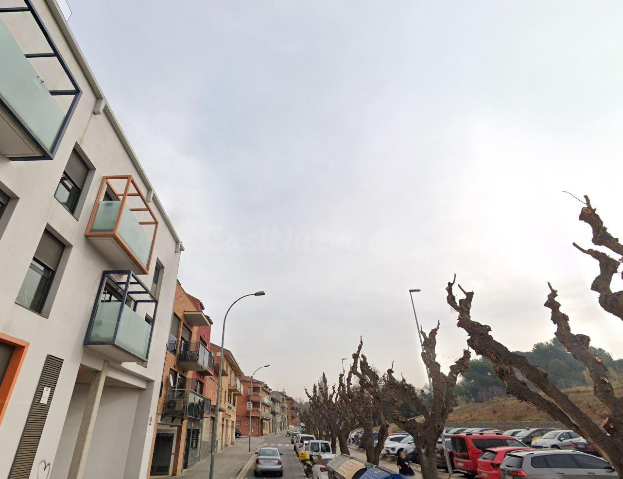 SE VENDE PLAZA DE APARCAMIENTO EN RUBI - foto 3