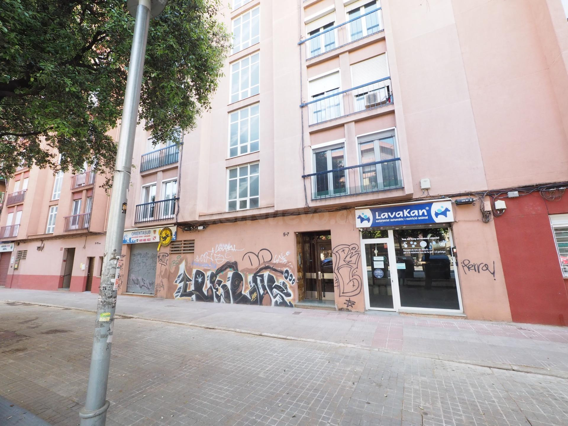 SE VENDE PISO EN SABADELL, ZONA SOL I PADRIS - SANT OLEGUER