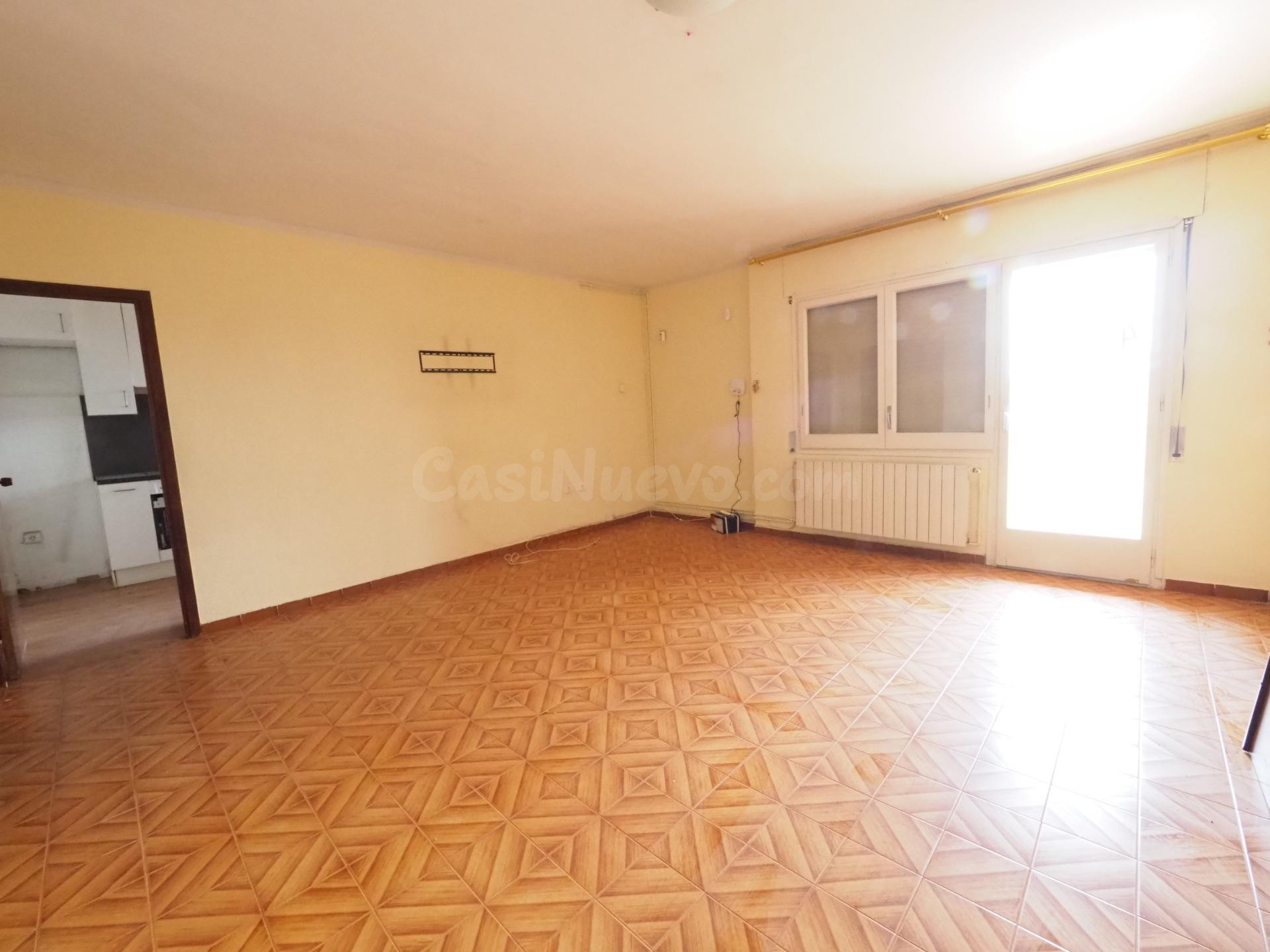 SE VENDE PISO EN SABADELL, ZONA SOL I PADRIS - SANT OLEGUER - foto 2