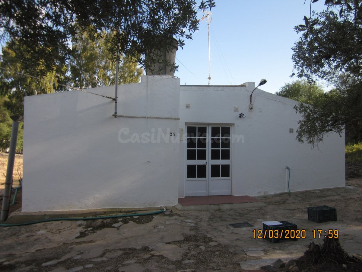 ESTUPENDA CASA EN TERRENO PRÓXIMA A VEJER DE LA FRONTERA