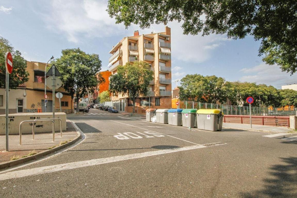 SE VENDE TERRENO URBANO EN TERRASSA, ZONA CAN PALET - foto 5