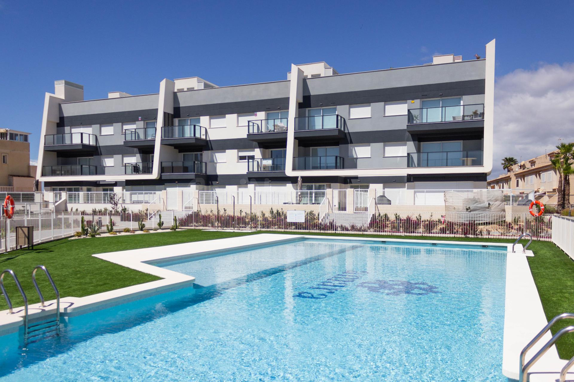 NUEVOS APARTAMENTOS EN VENTA EN GRAN ALACANT, A 20 MINUTOS DE ALICANTE y ELCHE, EN LA COSTA BLANCA