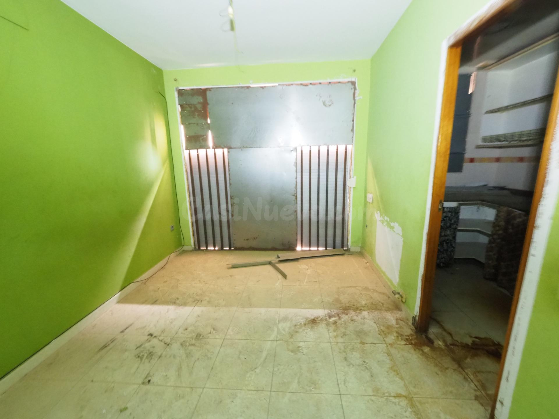 SE VENDE DÚPLEX EN TERRASSA, ZONA TORREN PERE PARRES - foto 4