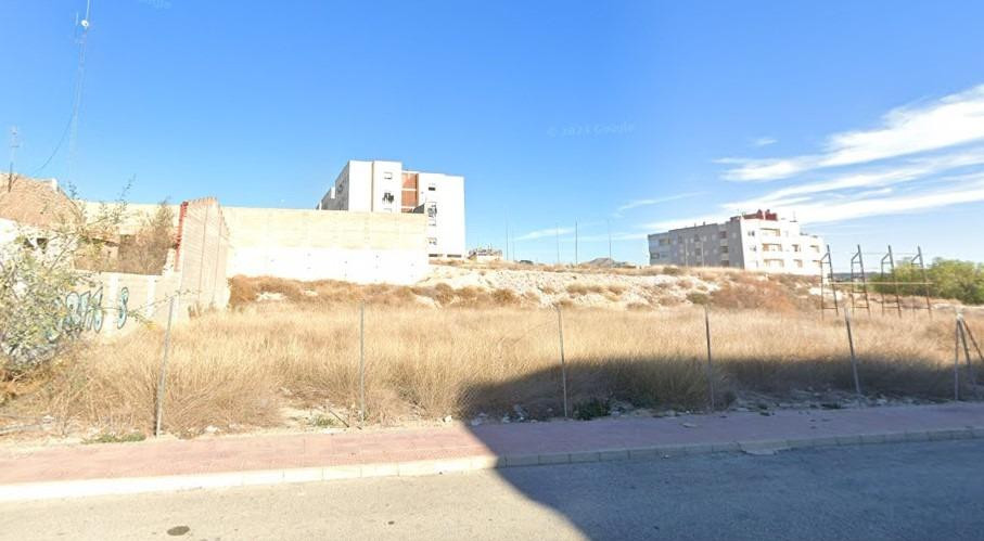 SUELO URBANO EN MONFORTE DEL CID. SIN COMISIÓN DE AGENCIA - foto 2