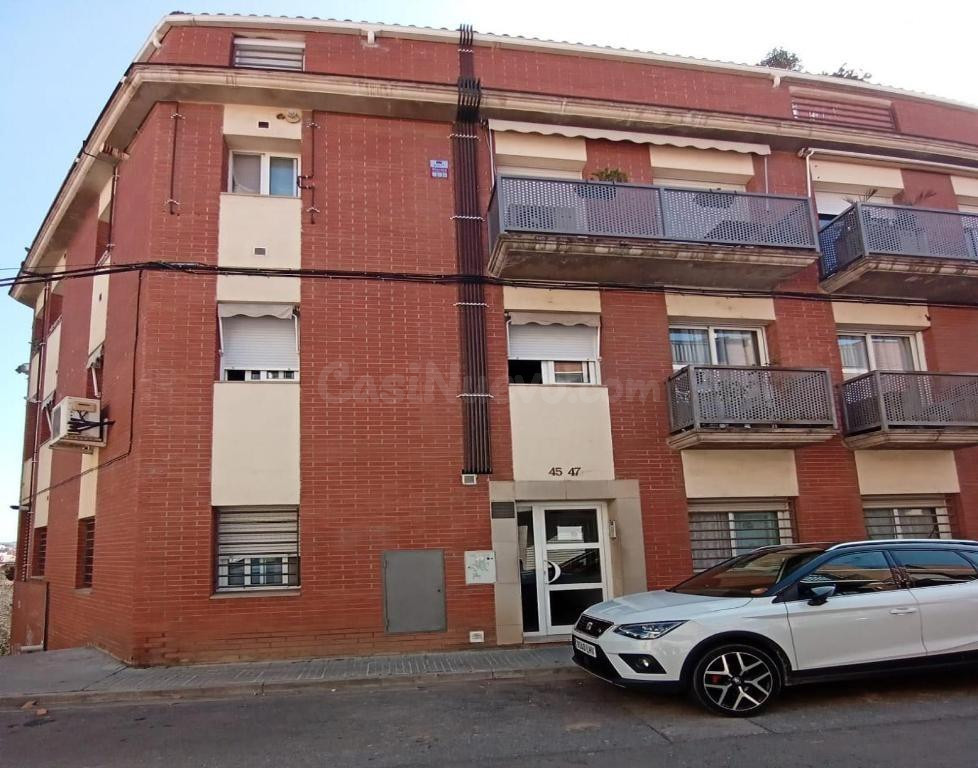 SE VENDE LOCAL COMERCIAL EN RUBI, ZONA SANT JORDI-EL CASTELL