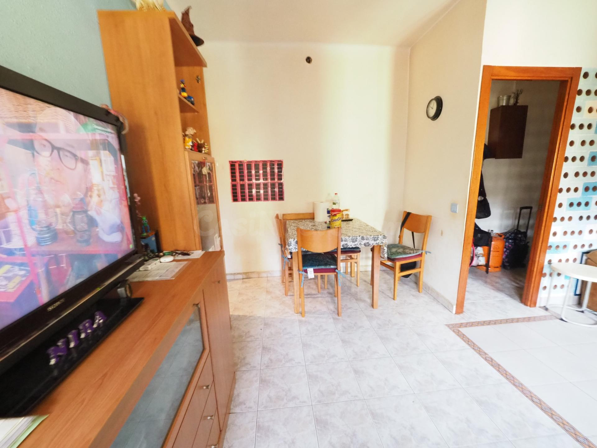 SE VENDE PISO EN BARCELONA, ZONA LA VALL D'HEBRON - foto 2