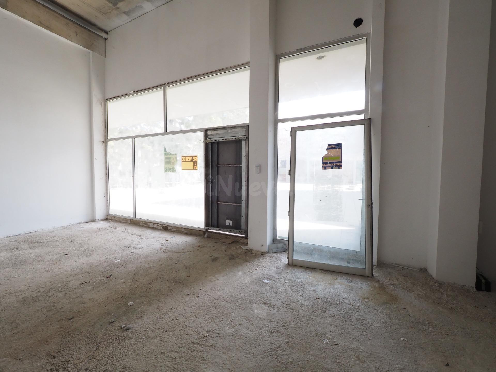 SE VENDE LOCAL COMERCIAL EN TERRASSA, ZONA SEGLE XX - foto 4