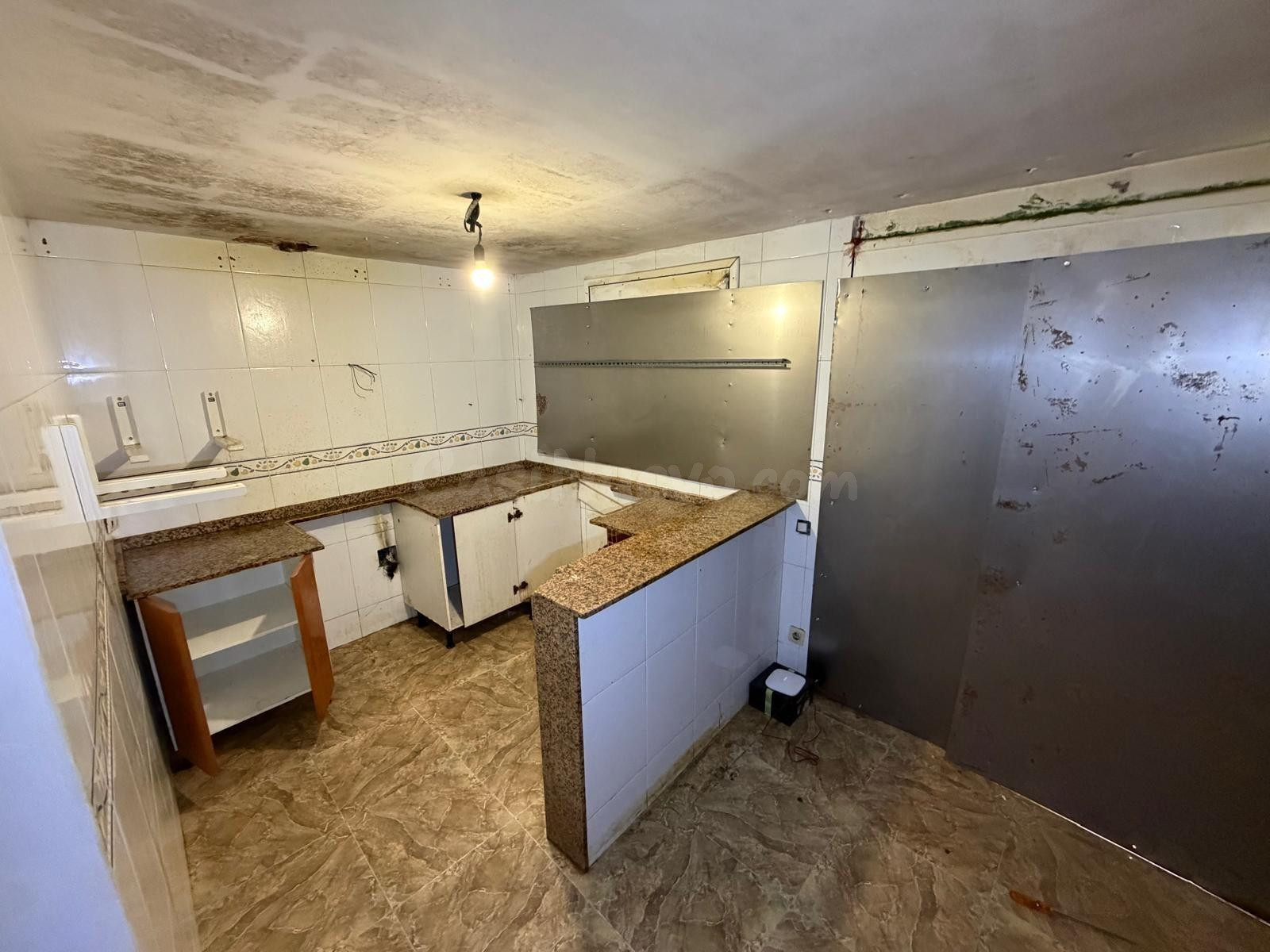 SE VENDE PISO EN TERRASSA, ZONA LA MAURINA - foto 3