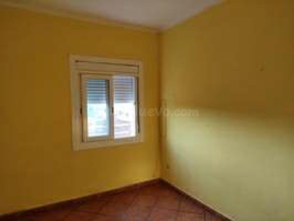 Inversión inmobiliaria en Terrassa: oportunidad sin posesión - foto 3