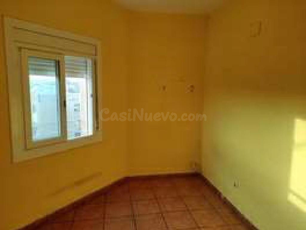 Inversión inmobiliaria en Terrassa: oportunidad sin posesión - foto 4