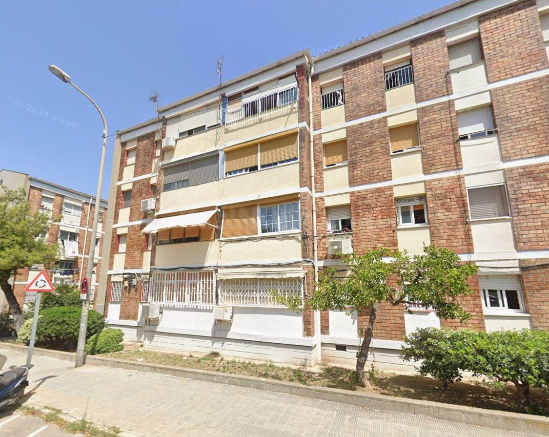 Oportunidad inversor Sant Boi: piso 3 dormitorios sin ascens