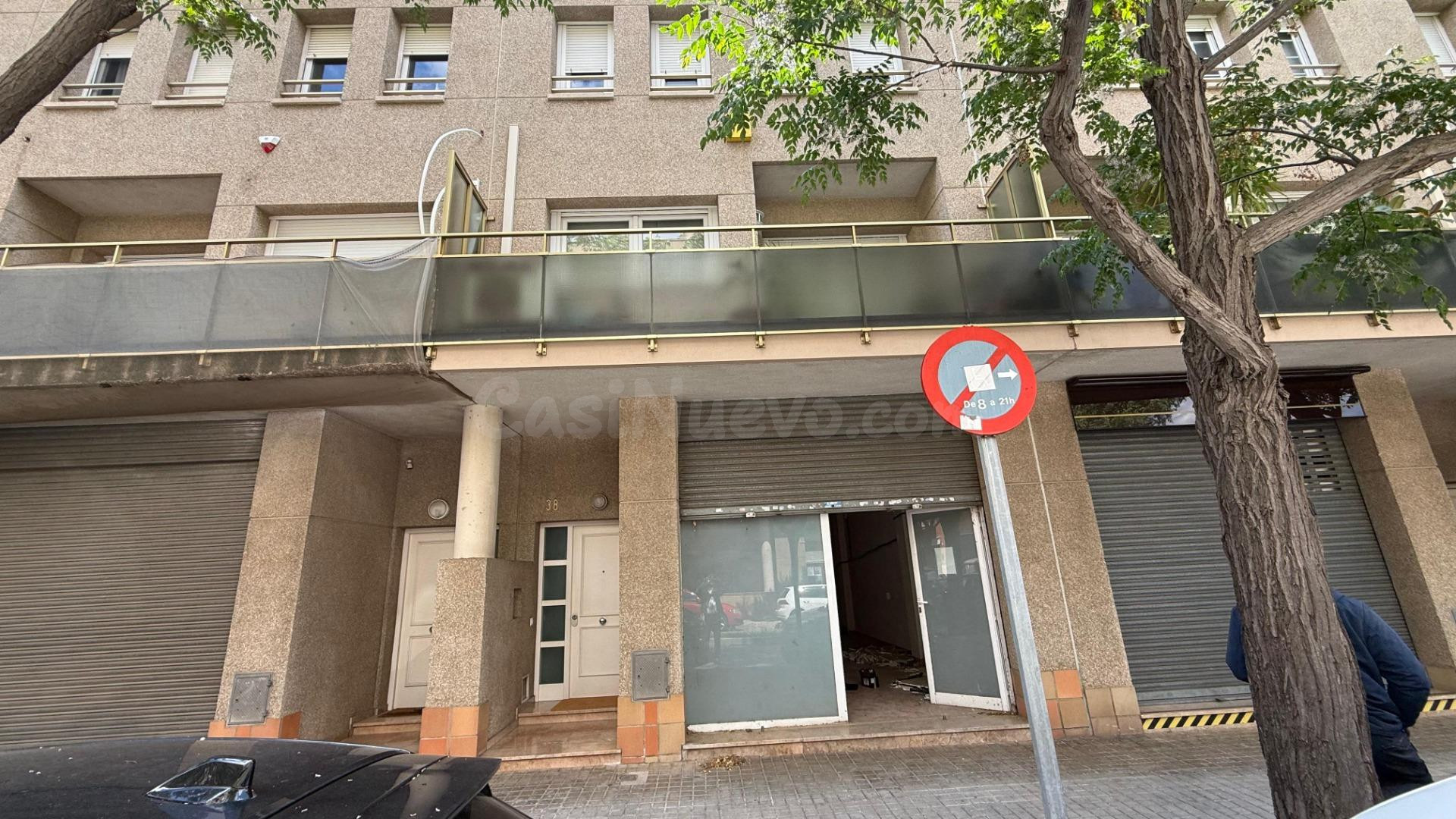 SE VENDE LOCAL COMERCIAL EN BARBERÀ DEL VALLÈS