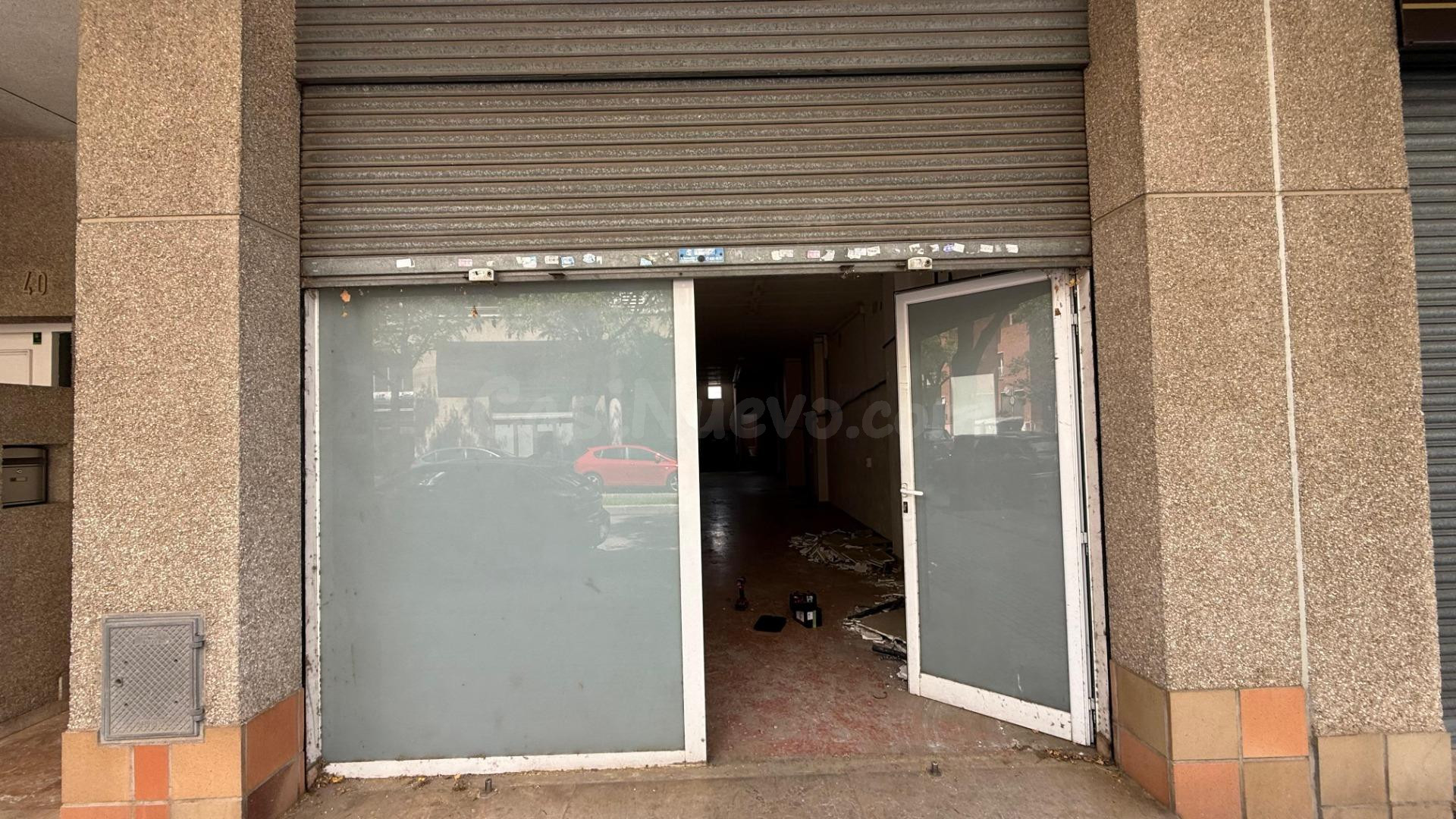 SE VENDE LOCAL COMERCIAL EN BARBERÀ DEL VALLÈS - foto 2
