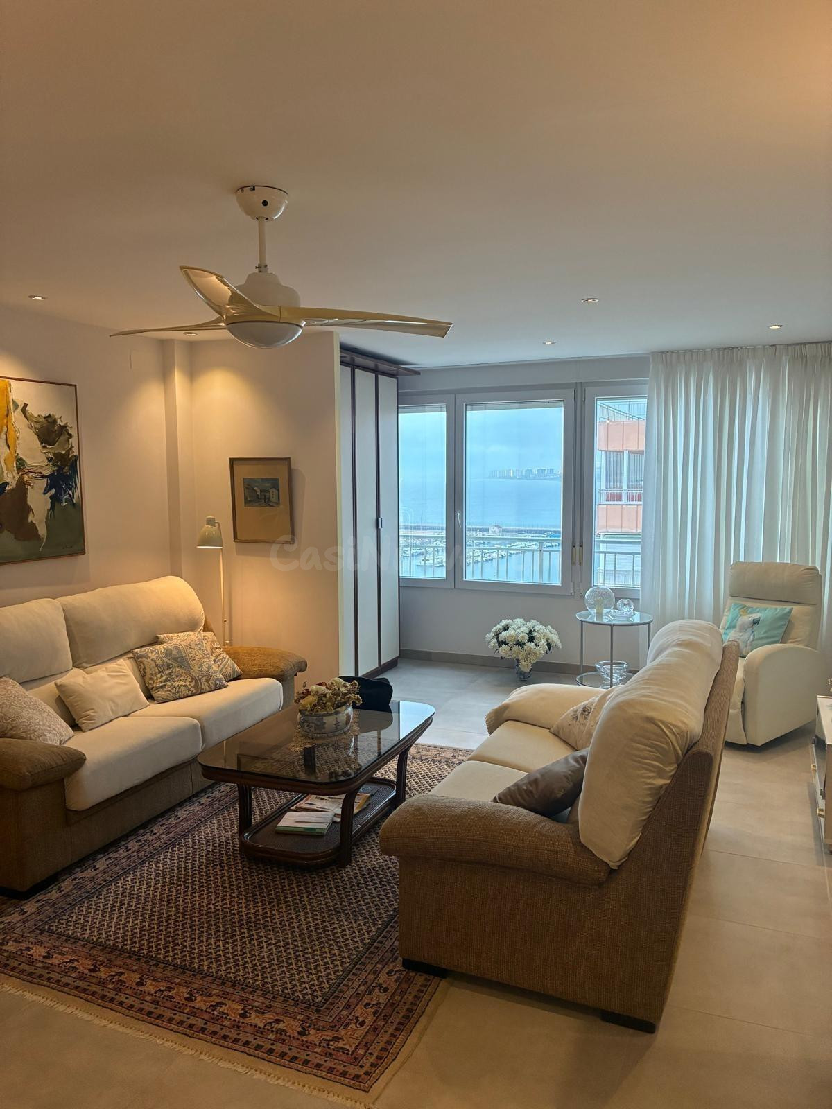 MAGNÍFICO APARTAMENTO EN PRIMERA LÍNEA DE PLAYA. SIN COMISIÓN DE AGENCIA