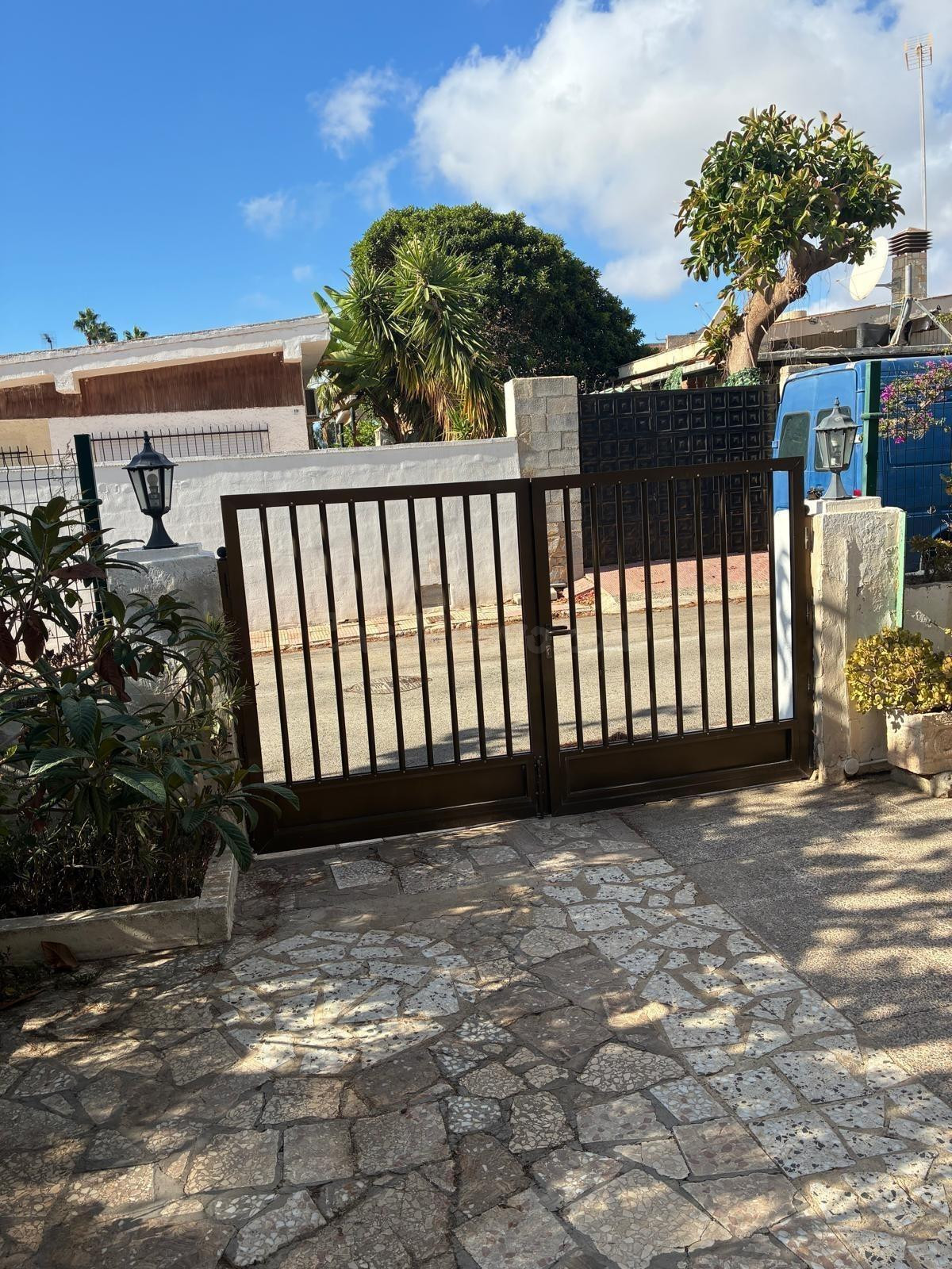 CHALET INDEPENDIENTE EN AGUAS NUEVAS. SIN COMISIÓN DE AGENCI - foto 2