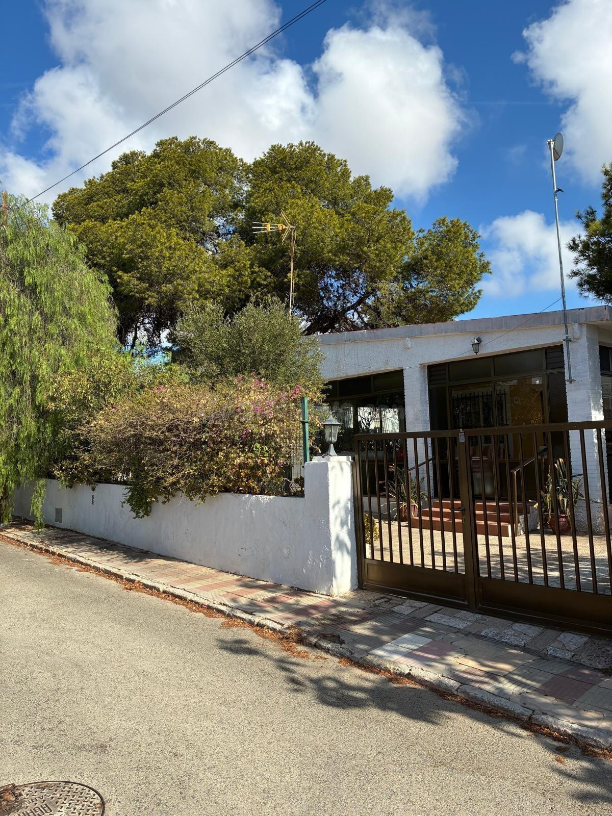 CHALET INDEPENDIENTE EN AGUAS NUEVAS. SIN COMISIÓN DE AGENCI - foto 3