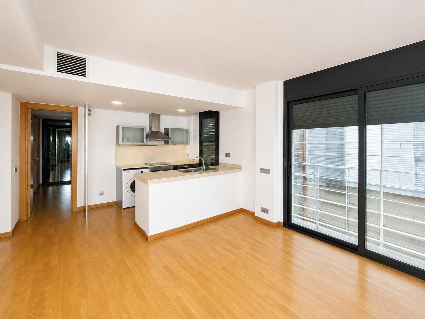 SE VENDE PISO EN BARCELONA, ZONA LA VERNEDA I LA PAU - foto 3