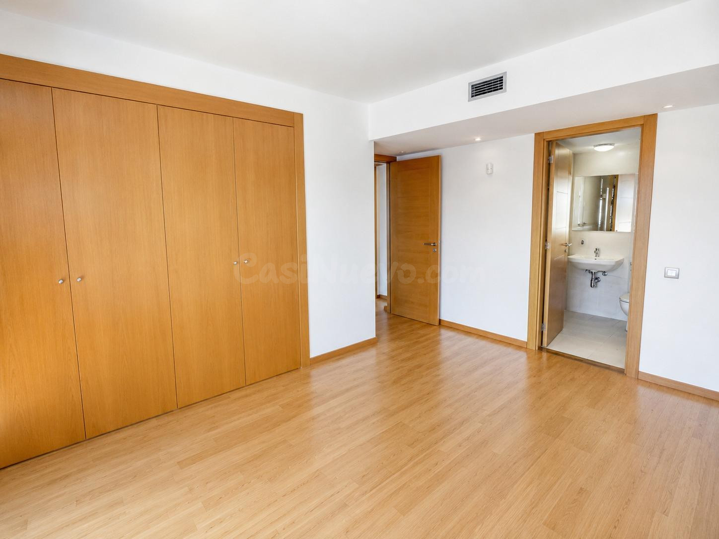 SE VENDE PISO EN BARCELONA, ZONA LA VERNEDA I LA PAU - foto 4
