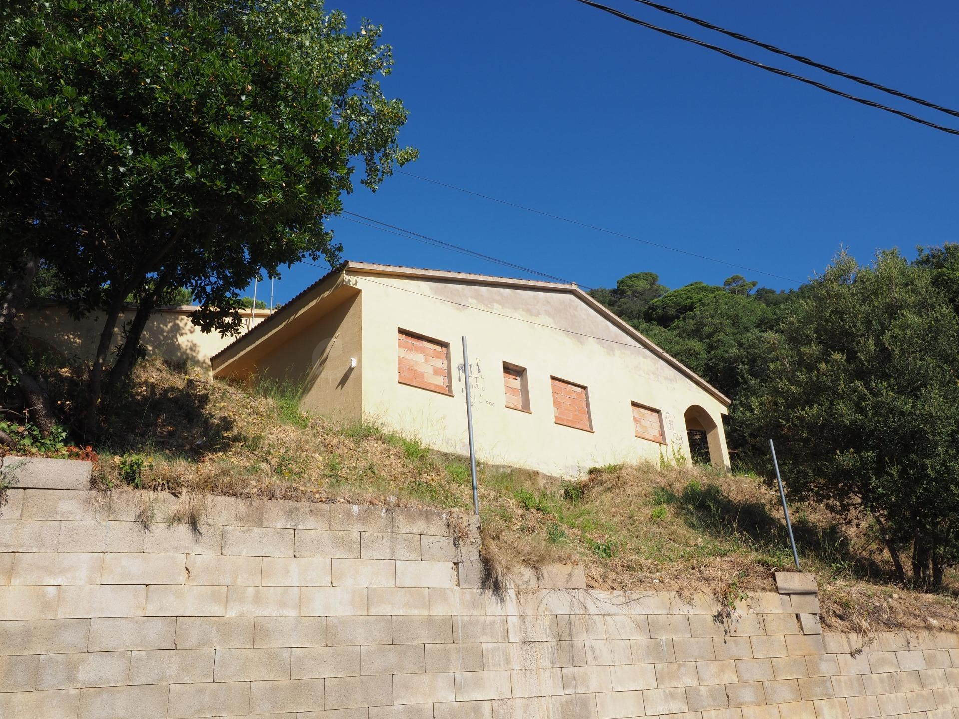 SE VENDE CASA EN TORDERA